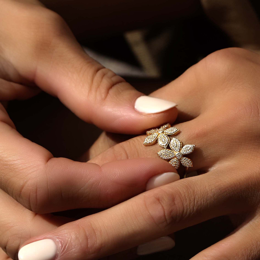 Chestnut Leaves Ring