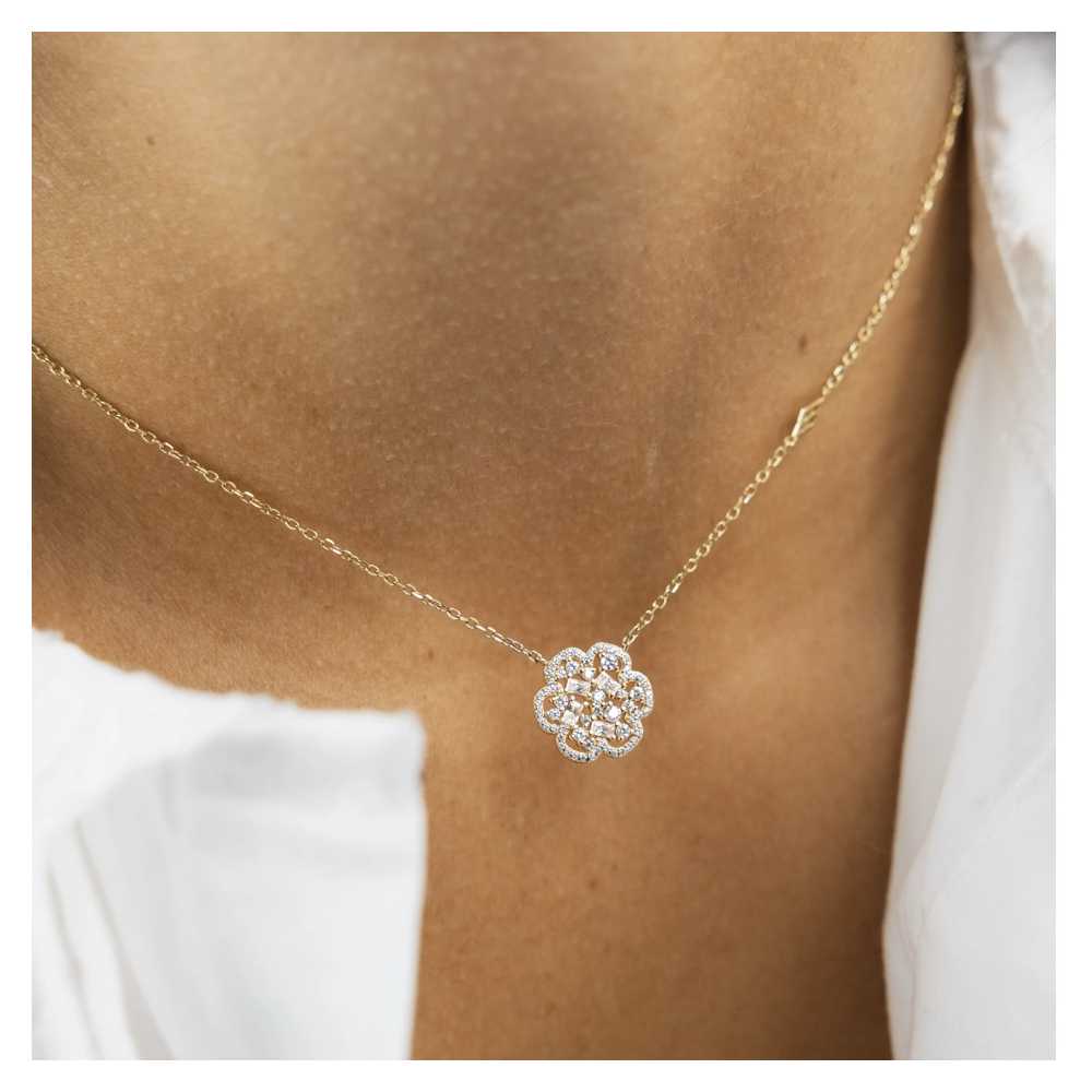Collier Flora